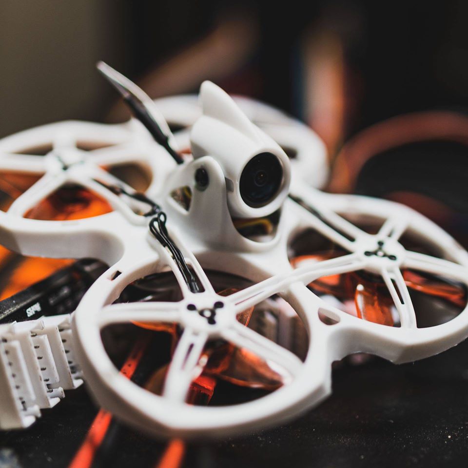 Emax Tinyhawk II 2 RTF FPV Rac - огляд і ціна Drone Charger